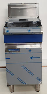 Blue Seal GT45 Open Pot Deep Fryer - New - Nat Gas - $4395 + GST